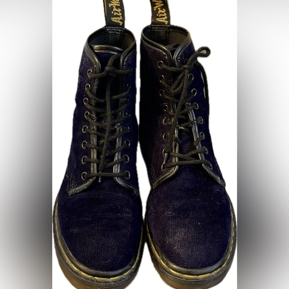 Vintage Dr. Martens Black Velvet Boots U.S Size 8 Made in England - Picture 2 of 9